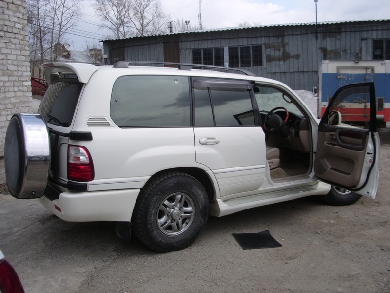 Toyota land cruiser cygnus отличия