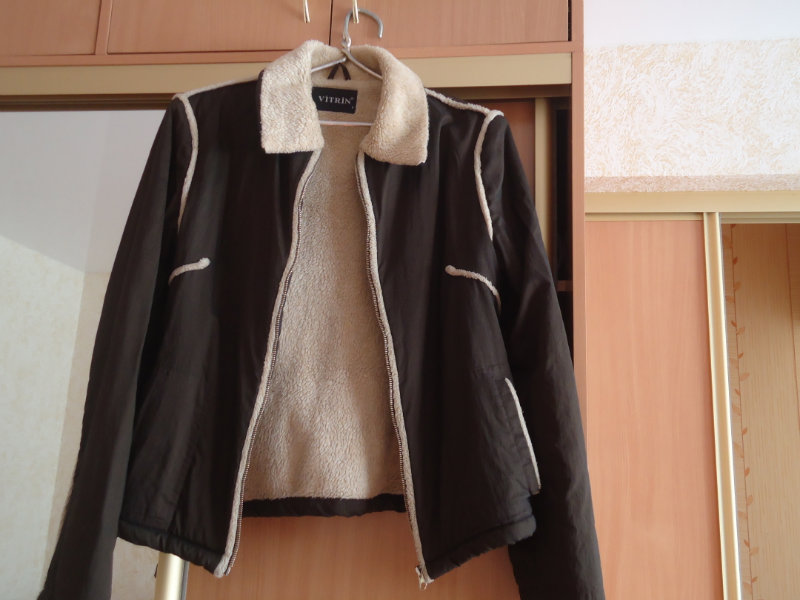 Продам: Куртка женская Весна-Осень