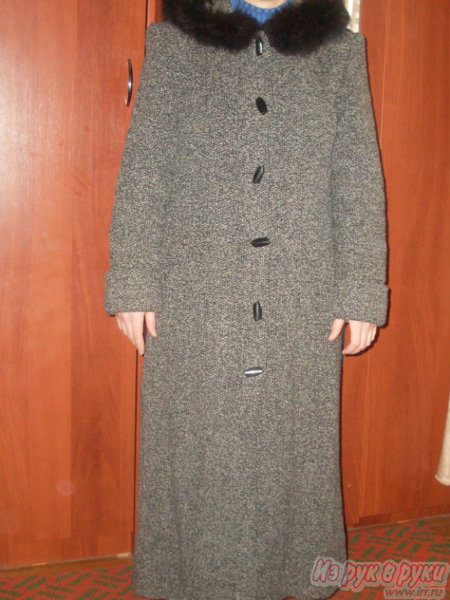 Продам: Пальто демисезонное
