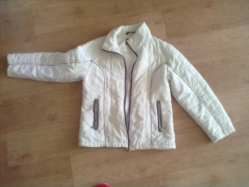 Продам: Куртки от 350 руб.