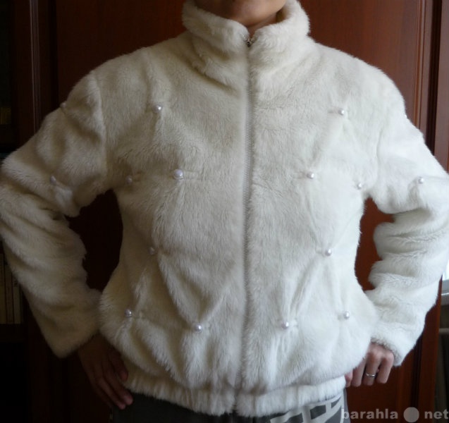 Продам: Курточка-Шубка белая
