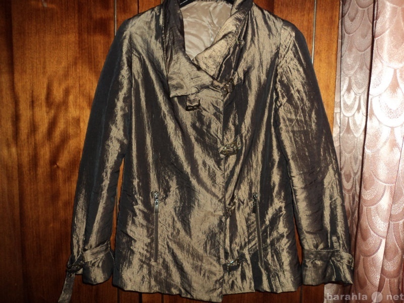 Продам: Коричневая куртка  весна -осень 44-46
