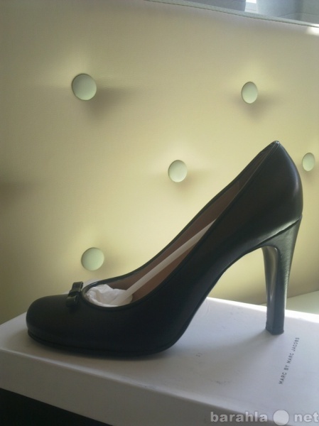 Продам: Туфли женские  р.39 черные