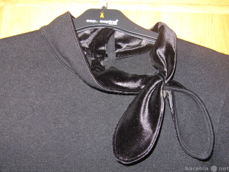 Продам: Черная итальянская блуза