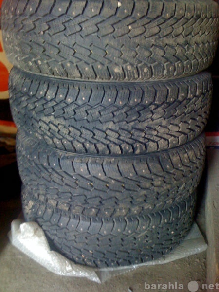 Продам: Roadstone Winguard 23570 R16 Шипы