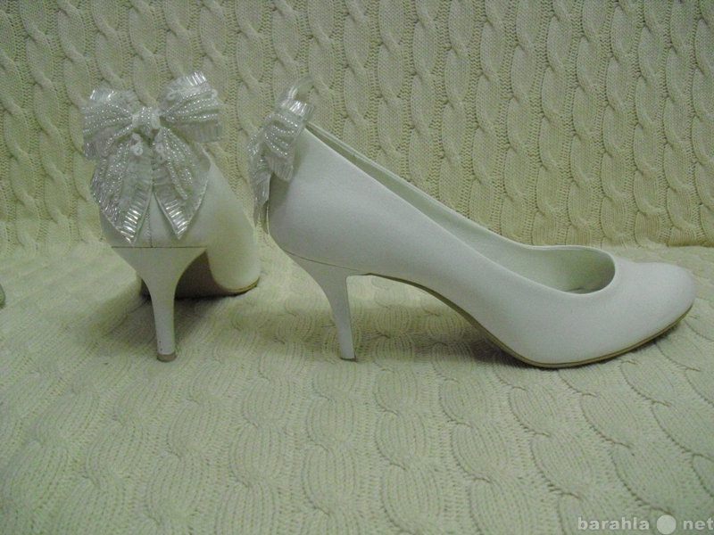 Продам: туфли белые свадебные