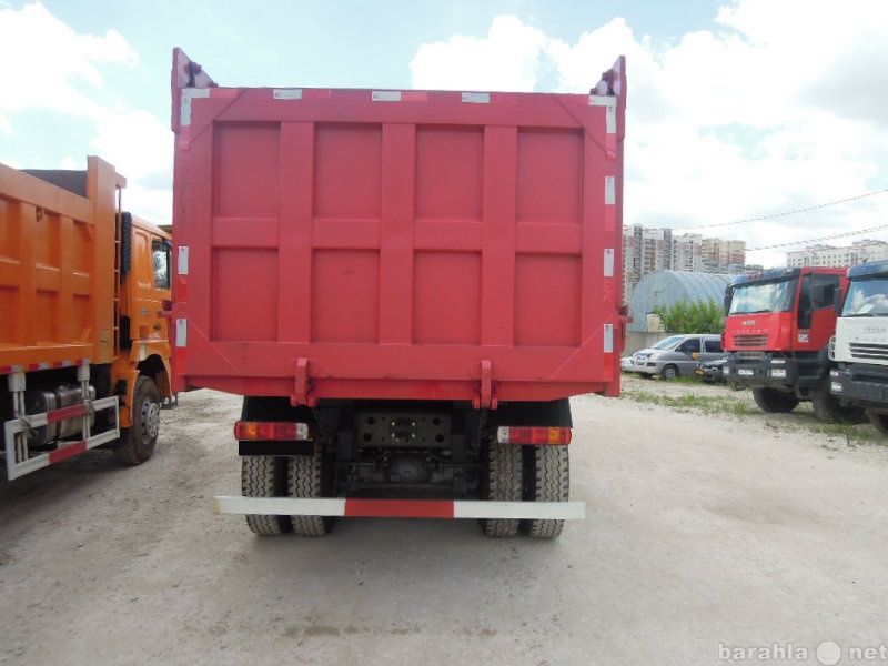 Задний отбойник самосвала. HOWO 6x6 отбойник задний. Задний отбойник на самосвал FAW. Фонарь задний Хово.