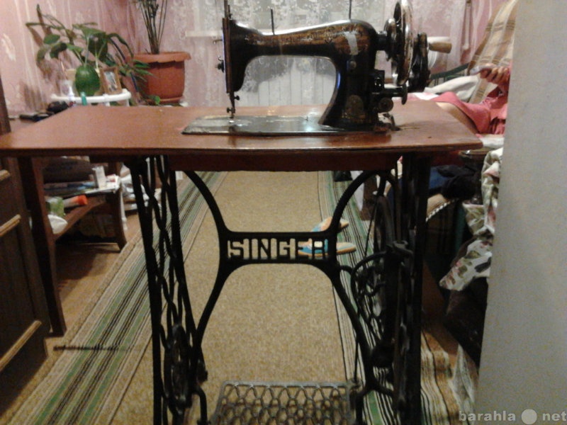 Продам: Швейная машинка SINGER