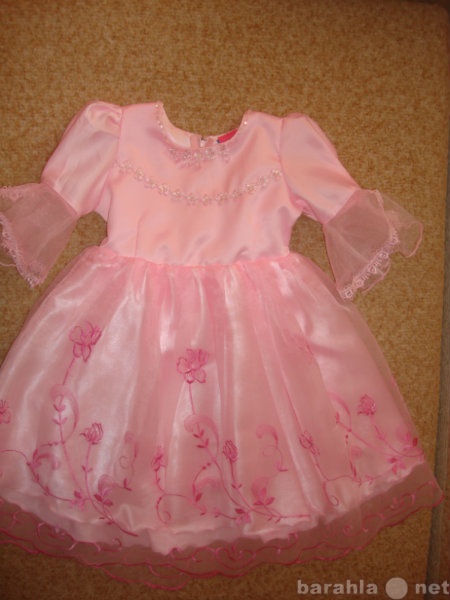 Продам: Праздничное платье (розовое) р-р 98-110