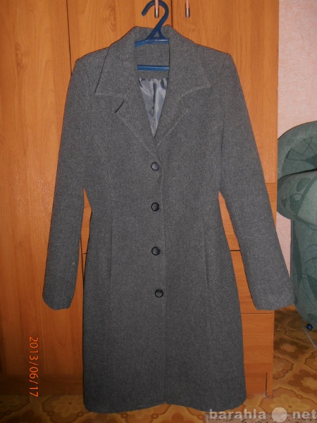 Продам: Пальто(весна-осень)