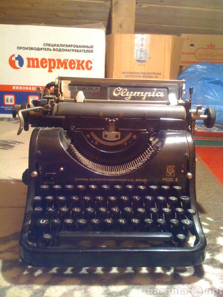 Продам: Антикварная печатная машинка Olympia