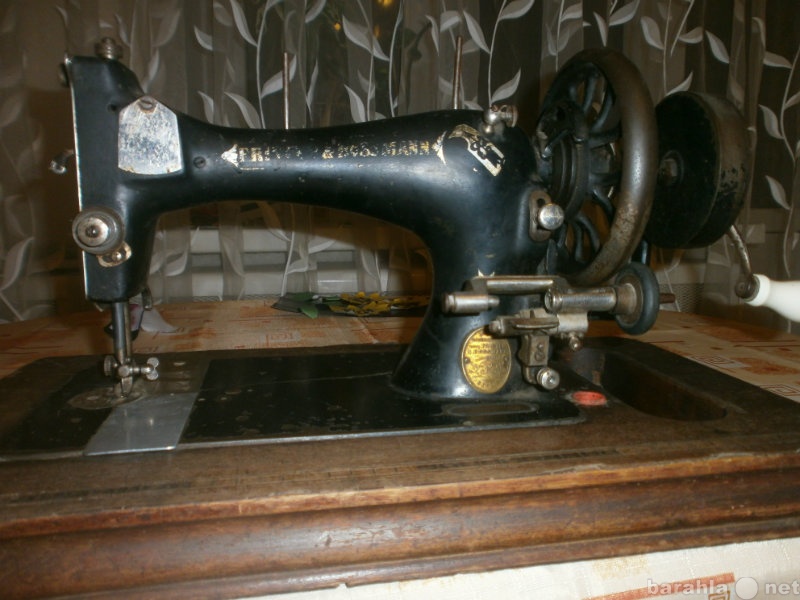 Продам: Продаю швейную машину frister&amp;rossma