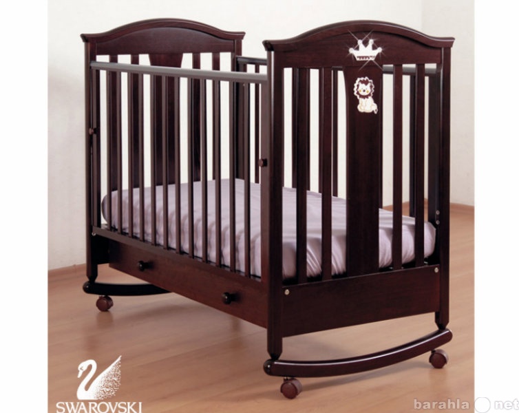 Продам: Детская деревянная кроватка новая