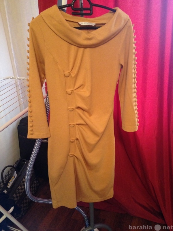 Продам: платье горчичного цвета размер s