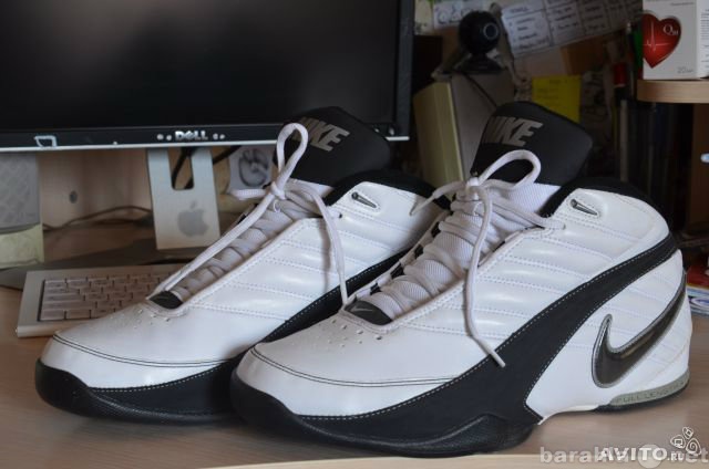 Продам: Баскетбольные Nike Full Length Air 44 ра