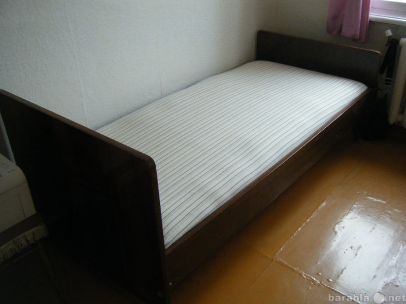 Продам: кровати 1.5 спальные