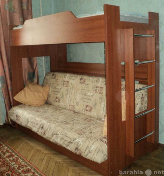 Продам: Двухъярусная кровать с диваном