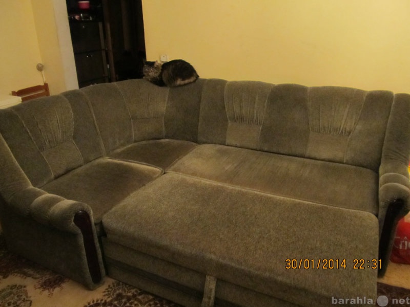 Продам: Мягкий диван.