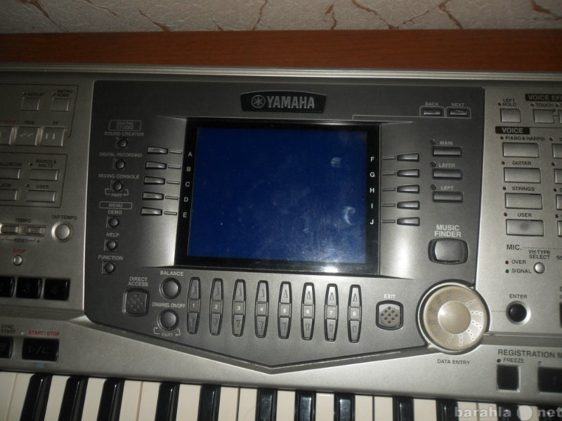 Продам: Синтезатор YAMAHA PSR 2000