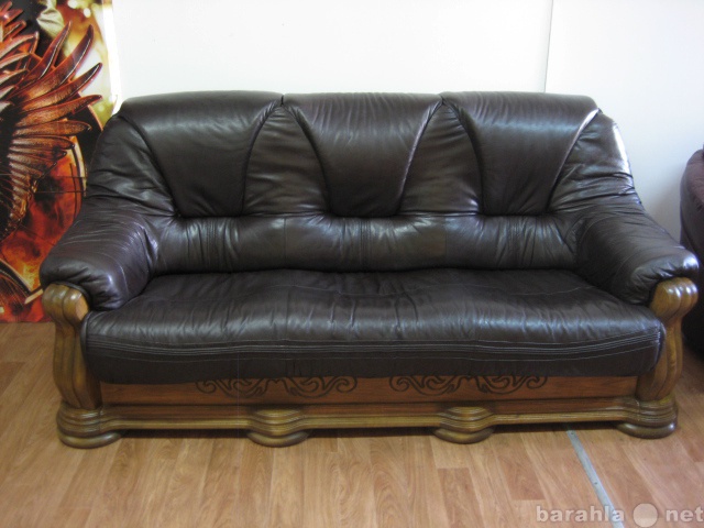 Продам: Итальянский кожаный диван натур. дуб