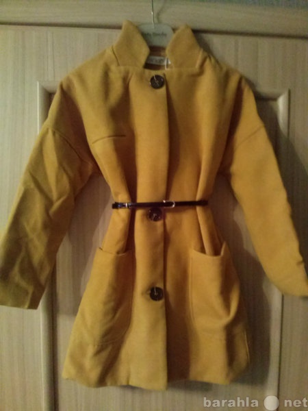 Продам: Пальто горчичного цвета