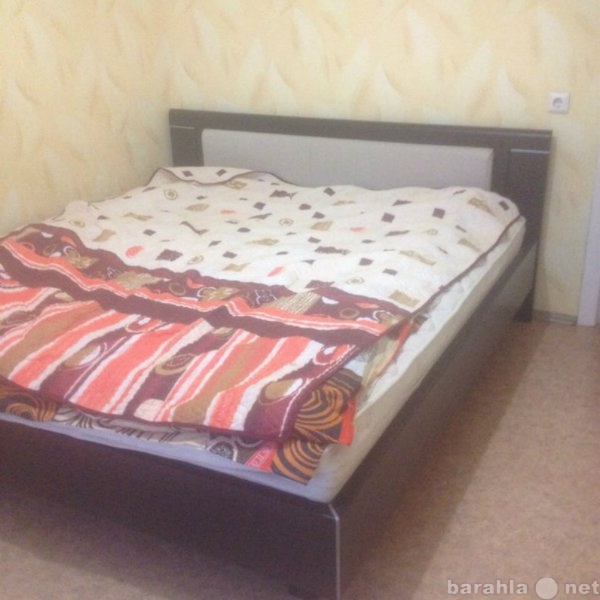 Продам: двухспальную кровать
