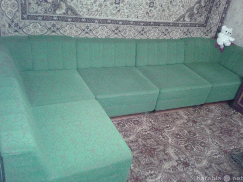 Продам: Мягкая корпусная мебель (диван)