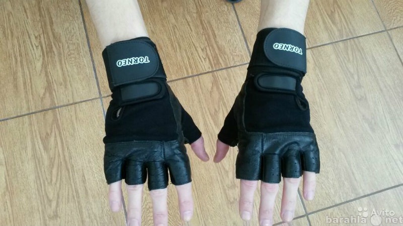 Продам: Атлетические перчатки