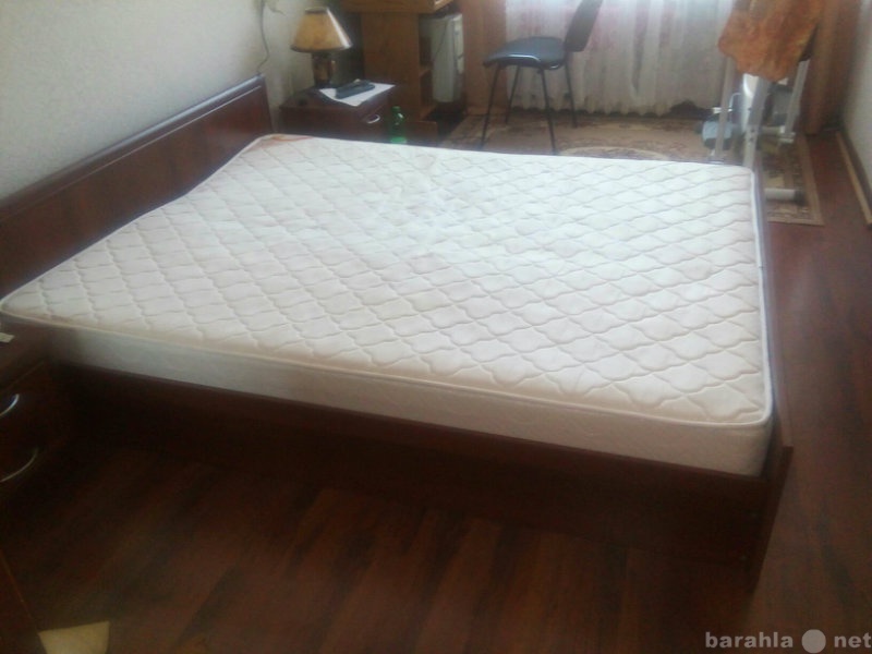 Продам: Кровать в хорошем состоянии