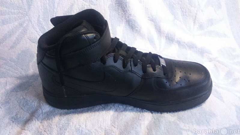 Продам: Кеды  Nike AIR FORCE 1 MID &#039;07