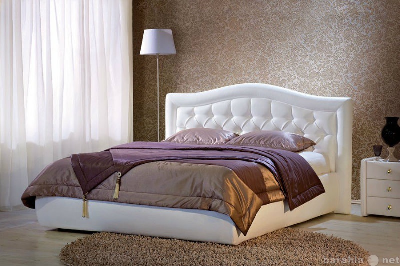 Продам: Мягкая кровать для спальни