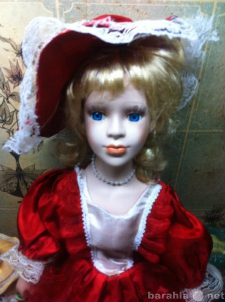 Продам: фарфоровую куклу DAN DEE