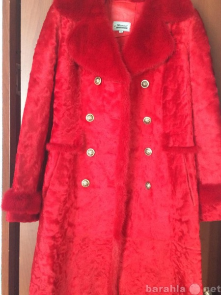 Продам: меховое пальто