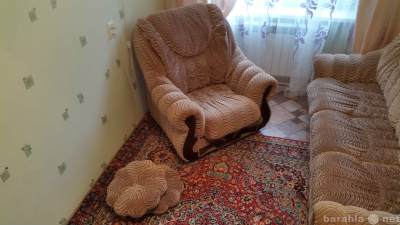 Продам: диван и 2 кресла в одном дизайне