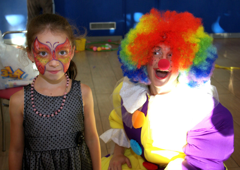 Предложение: Клоуны в Сочи проводим детские праздники