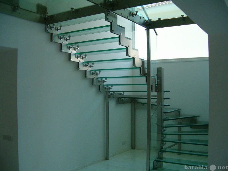 Предложение: Лестница из стекла