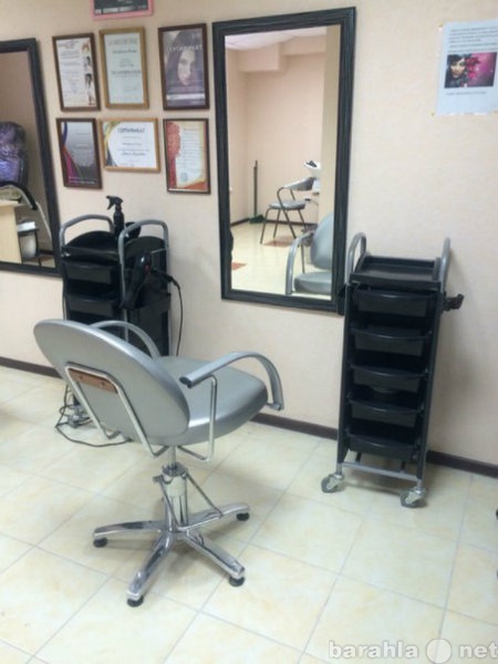 Вакансия: Сдам в аренду парикмахерское кресло